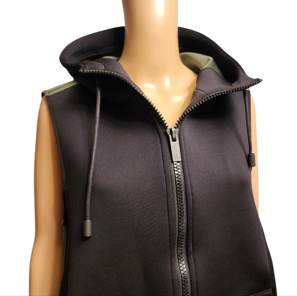 Alala Black Hooded Paneled Zip Vest with Olive Trim - Picture 4 of 16
